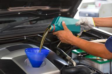 How Oil Changes Help Keep Your Engine Running Smoothly